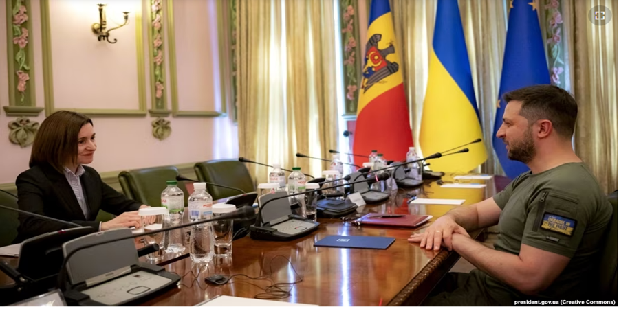 Presidentes da Moldávia e da Ucrânia durante uma reunião em Kyiv em 27 de junho de 2022 (arquivo)